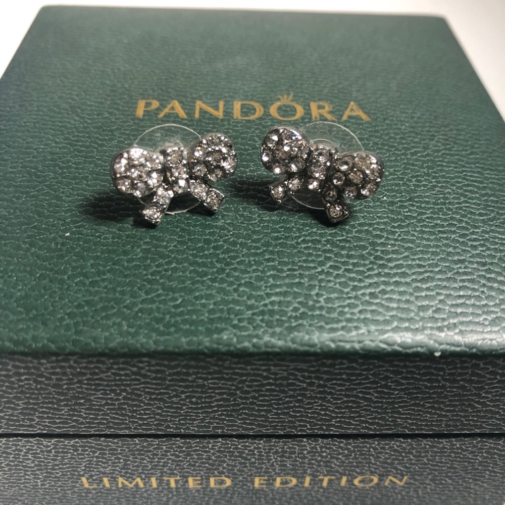 Bow Earrings